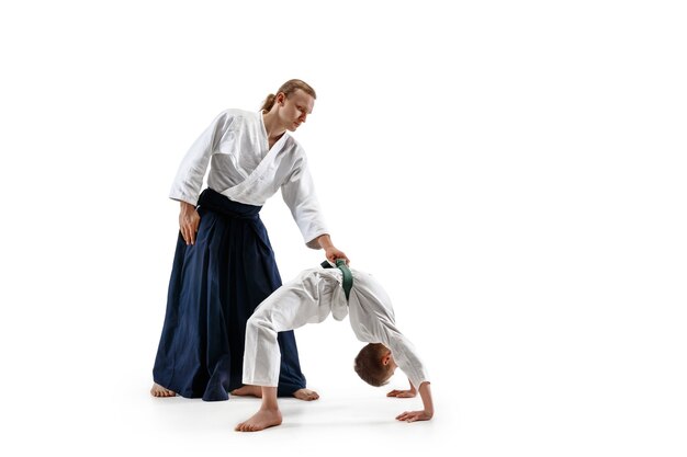 Jak judo wpływa na rozwój dzieci?